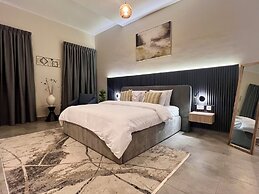 Anthonian Suites