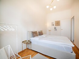 Contemporary Business Apartment in Graz