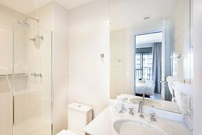 360 The Collection Madalena