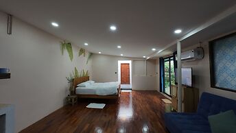 Oasis studio - Great location