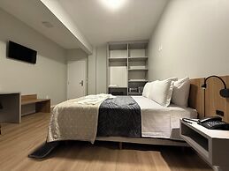 Bon Vivant Hotel