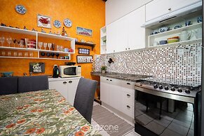 House w/ Ocean View, Pool and Beach Access Ize0016