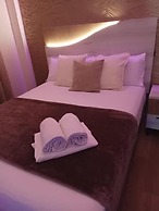 Paradise Suites Madrid