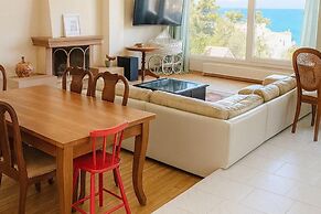 Caecilia Lawrence Bio Sea Villa - Sleeps 12