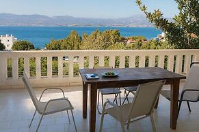Caecilia Lawrence Bio Sea Villa - Sleeps 12
