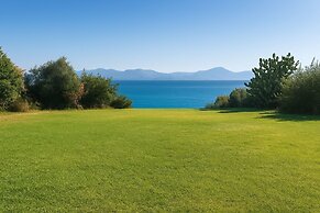 Caecilia Lawrence Bio Sea Villa - Sleeps 12