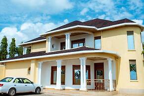 Elegant Villa Apart