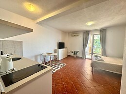 Calma Vista Apartments