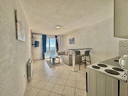Calma Vista Apartments
