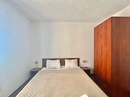 Calma Vista Apartments