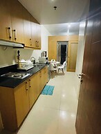 Elegant Pasay City Apartment With Central Heating & Shared Pool