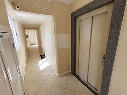 Apts in a Building 100 Meters From Ufsc - Eoss