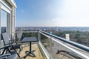 4-person Apartment With Island View
