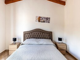 Air-conditioned Penthouse With Terrace and Parking