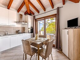Air-conditioned Penthouse With Terrace and Parking