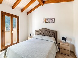 Air-conditioned Penthouse With Terrace and Parking