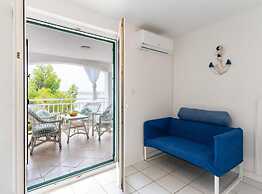 Apartment Green Garden View