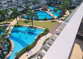 Peaceful Pasay Oasis - Entire Apartment for Rent