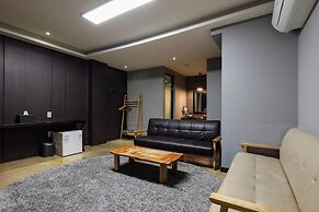 Icheon XYM Hotel