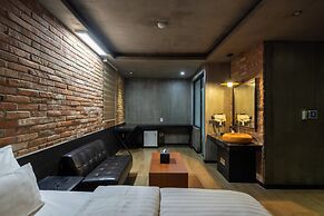 Icheon XYM Hotel