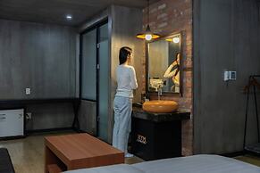 Icheon XYM Hotel