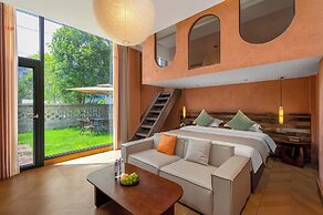 Riverside Bamboo Frest Hotel