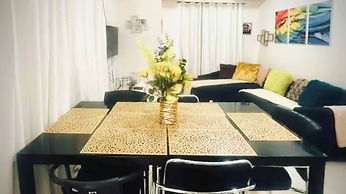 Spacious Central Davao City Getaway - Spacious Apartment With Shared P
