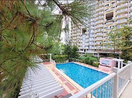 Spacious Central Davao City Getaway - Spacious Apartment With Shared P