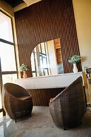 Mo's Place by Zuno Homes