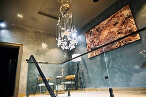 Mo's Place by Zuno Homes