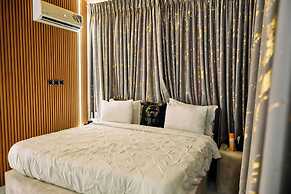 Mo's Place by Zuno Homes