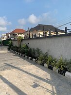 Snowdrop Apartments