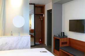 SEOUL HOTEL SHINSHIN
