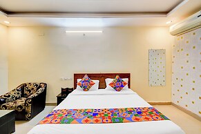 Fabhotel Pushpa Grand
