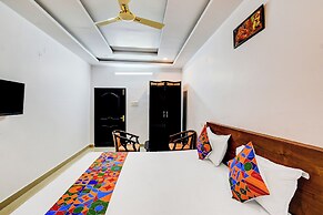 Fabhotel Pushpa Grand