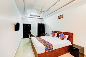 Fabhotel Pushpa Grand