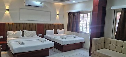 Fabhotel Ripon Palace