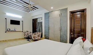 Fabhotel Royale 19