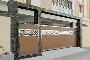 Fabhotel Thillai Residency