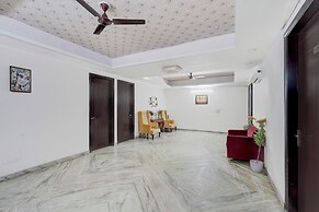 Fabhotel Rush Residency