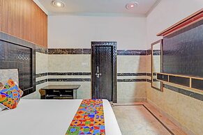 Fabhotel Radha Palace