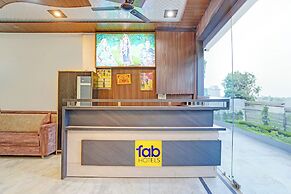 Fabhotel Radha Palace