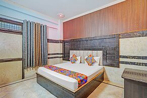 Fabhotel Radha Palace