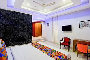 Fabhotel Ayaansh