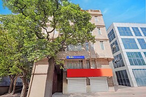 Fabhotel Iconic Residency