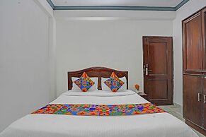 Fabhotel Iconic Residency