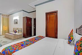 Fabhotel Iconic Residency
