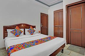 Fabhotel Iconic Residency
