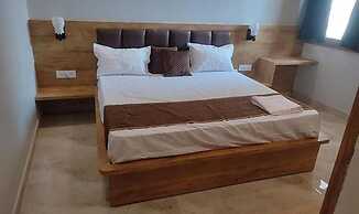 Fabhotel Devi Residency