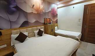 Fabhotel Devi Residency